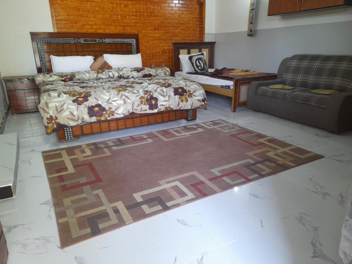 New City Lodges Guesthouse Islamabad Zewnętrze zdjęcie