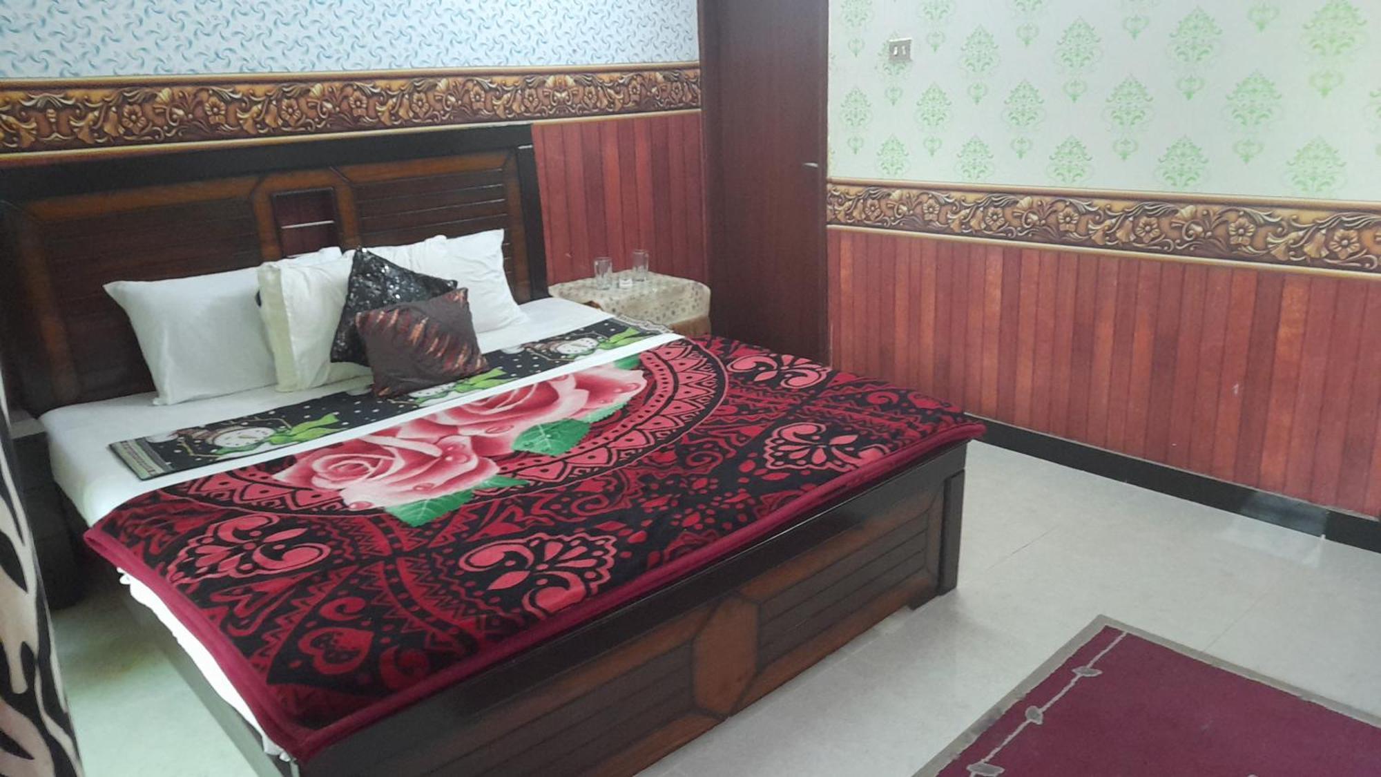 New City Lodges Guesthouse Islamabad Zewnętrze zdjęcie
