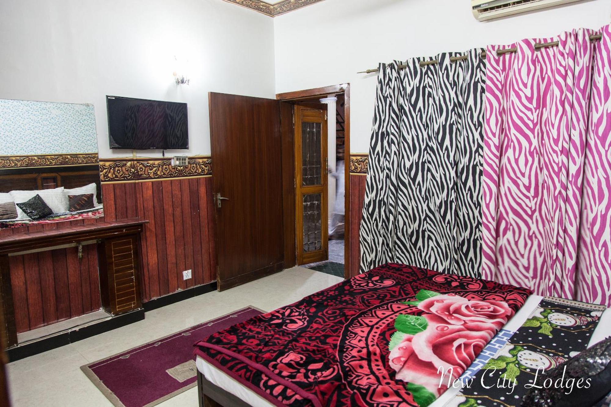 New City Lodges Guesthouse Islamabad Zewnętrze zdjęcie