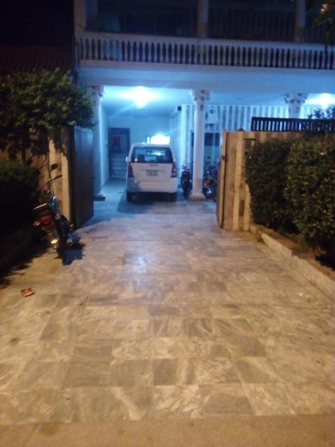 New City Lodges Guesthouse Islamabad Zewnętrze zdjęcie