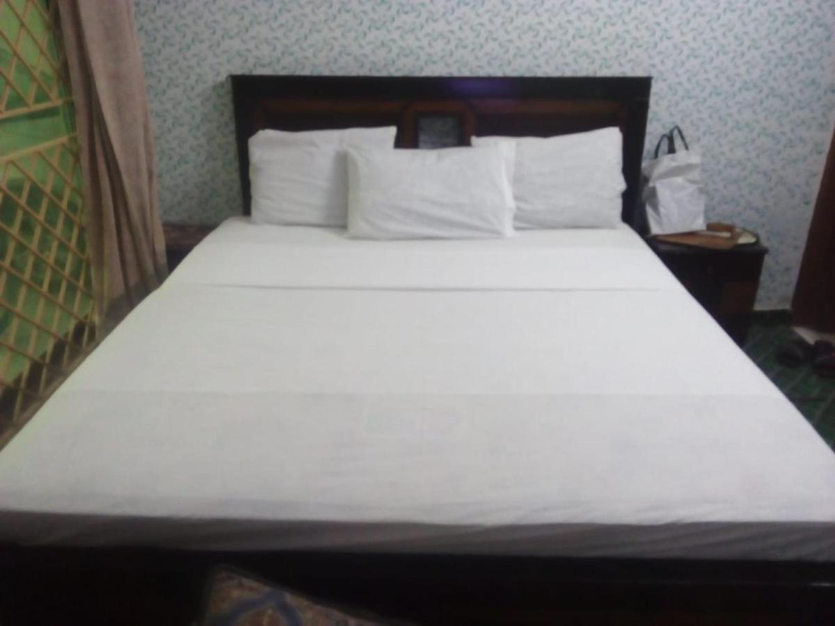 New City Lodges Guesthouse Islamabad Zewnętrze zdjęcie